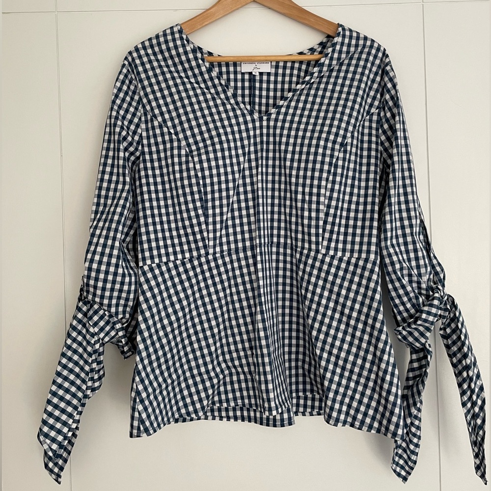 Universal standard for J. Crew gingham top with tie sleeves. Size M.